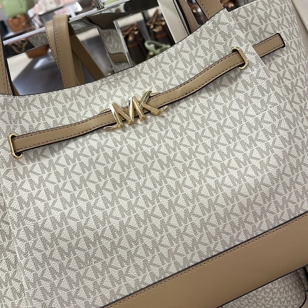 MICHAEL KORS Reed Large Logo Shoulder Tote Bag Camel Combo  NWT